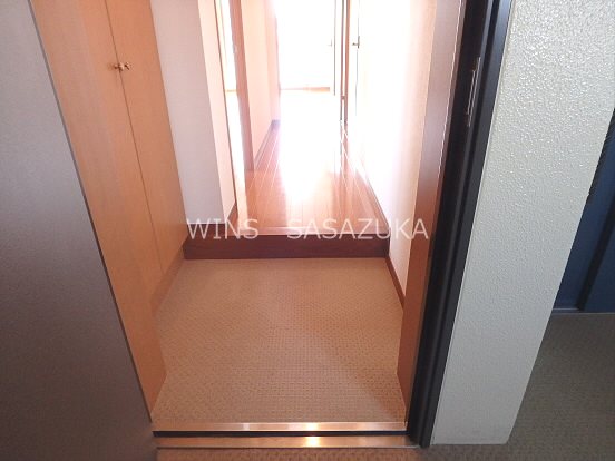 ヴィラ・レンコ 玄関