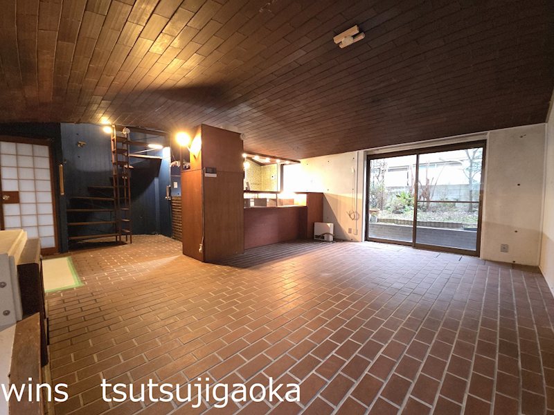 新川戸建 リビング