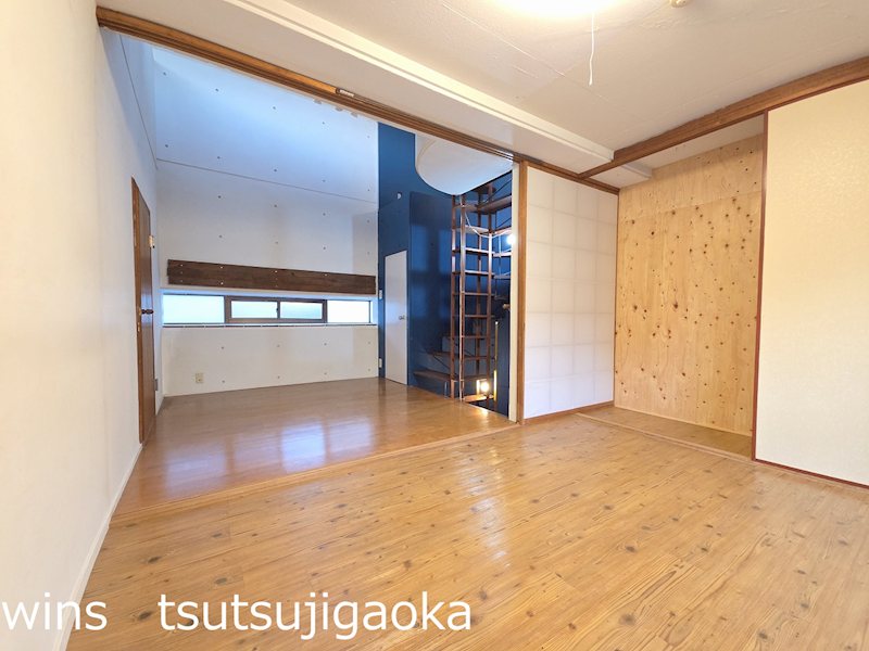 新川戸建 ベッドルーム