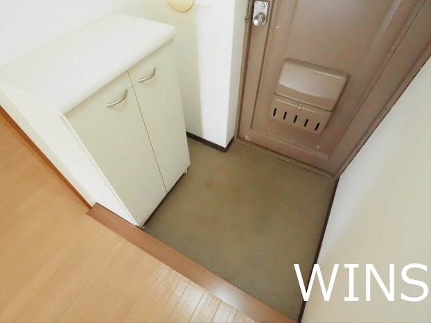 メゾン方南 玄関