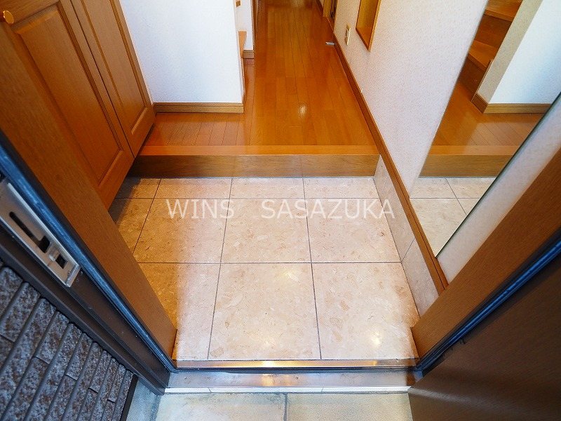 初台1丁目戸建 玄関