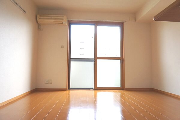 ルーエ調布 リビング