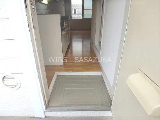 イスティーム　 玄関