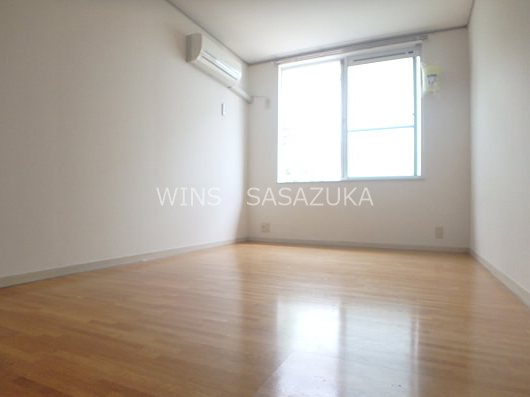 イスティーム　 リビング