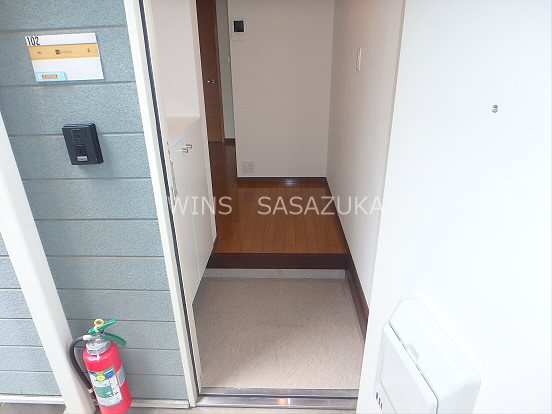 レレラ笹塚　 玄関