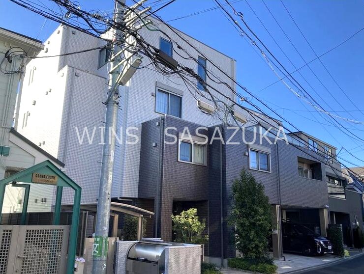 グランジャルダン明大前 外観