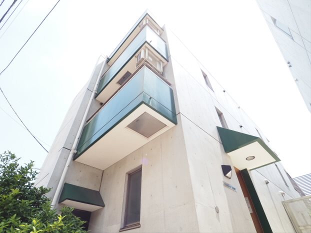 Twin core WEST 外観