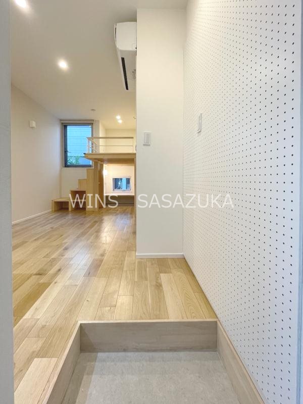 グランエッグス中野南台 玄関