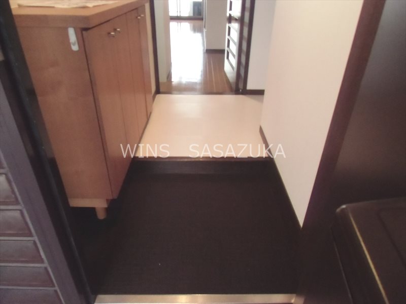 エイティフォーはまだ山  玄関