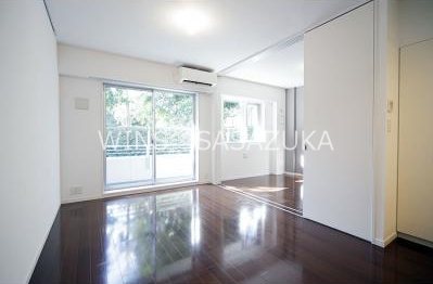 ラグゼガーデン松原 リビング