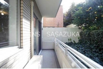 ラグゼガーデン松原 ベランダ