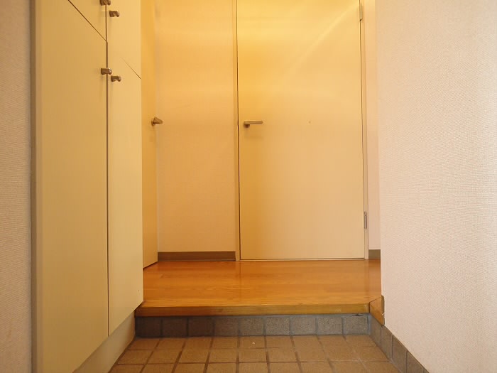 メープルリーフガーデン 玄関