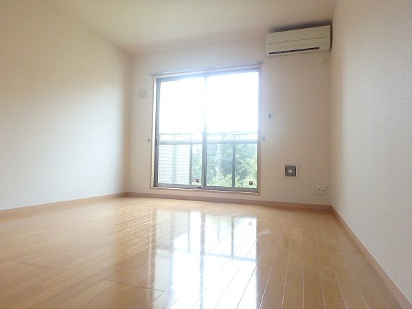 リレントヒルズ リビング