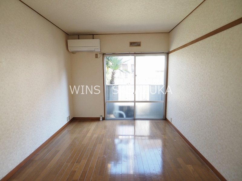 サンハイツ三枝 リビング