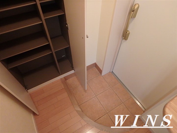 メルローズプレイス下北沢 玄関