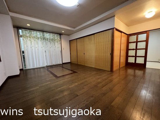 渡辺ビル リビング