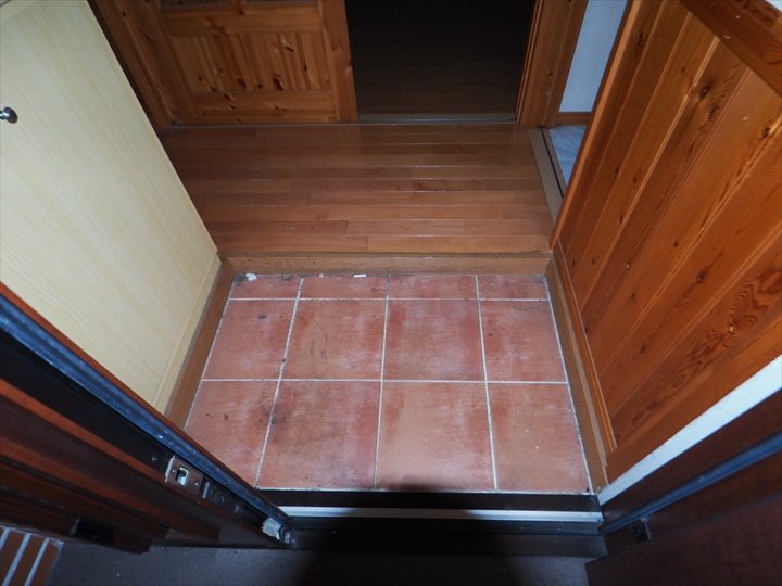 コアパレス常葉10 玄関