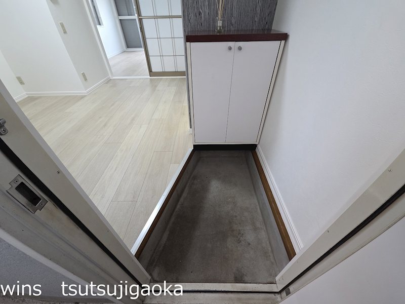 クローバービア 玄関