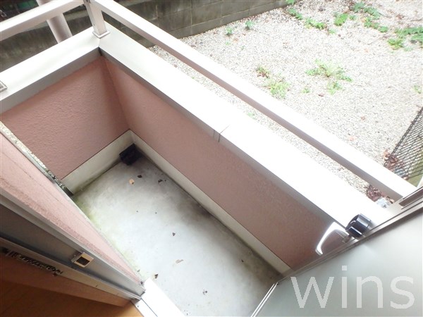 シャトル聖つつじヶ丘 ベランダ