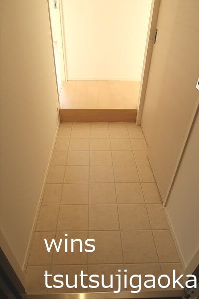 THE Uranus（ジ・ウラヌス） 玄関