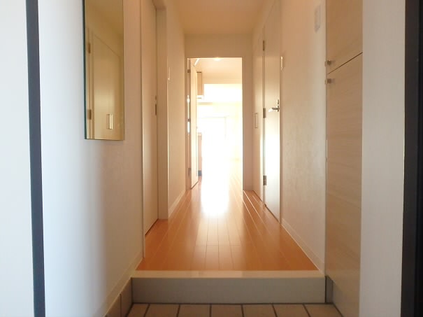 S-Pion SENGAWA（エスピオン仙川） 玄関