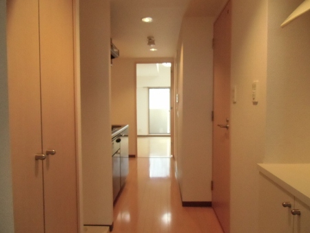 ジュエル明大前 玄関