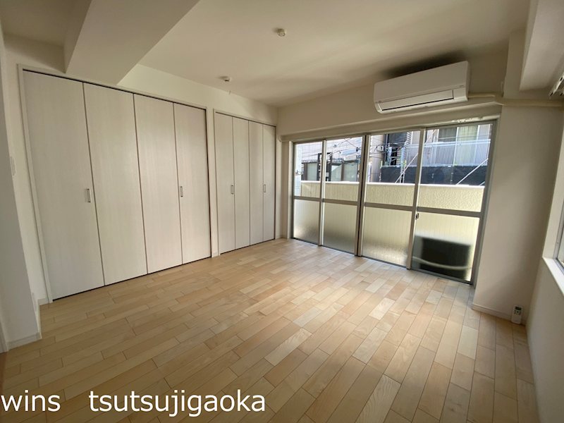 小林マンション ベッドルーム