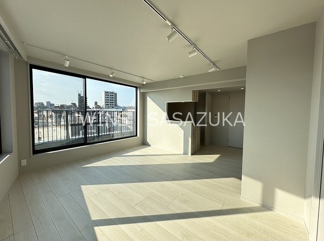 オープンブルーム渋谷本町 リビング