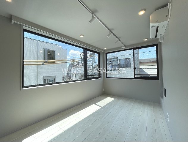 オープンブルーム渋谷本町 リビング