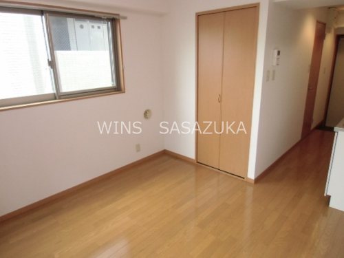 レフィナード松原  ベッドルーム