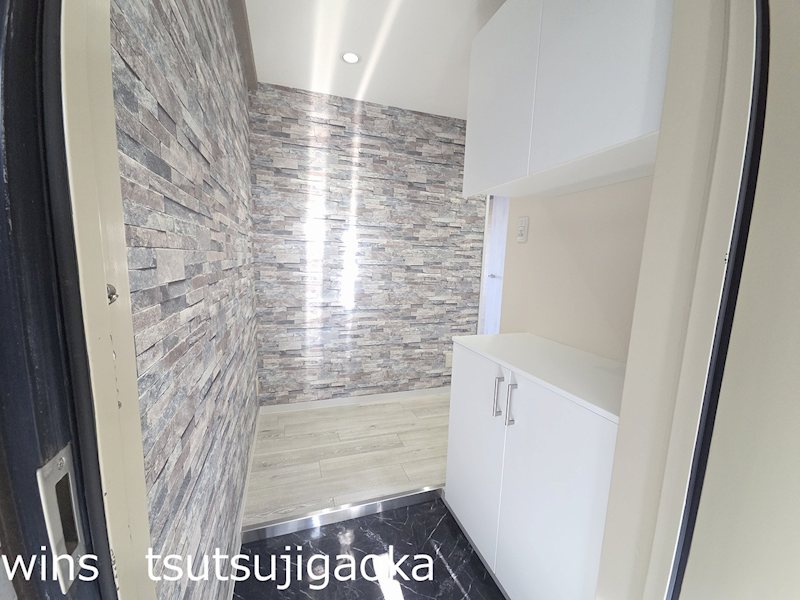 ウエルストンヒルズ 玄関