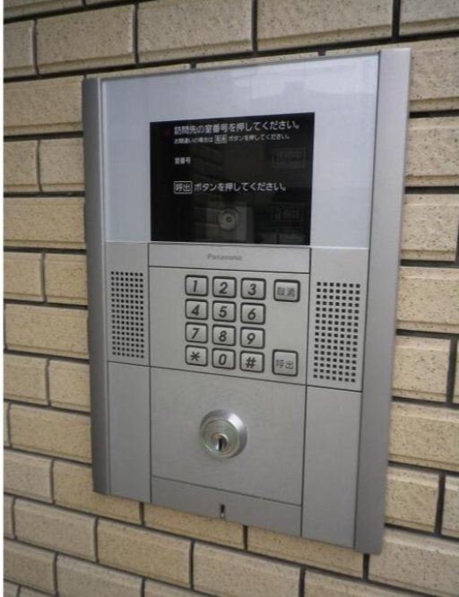 フォンターナ 玄関