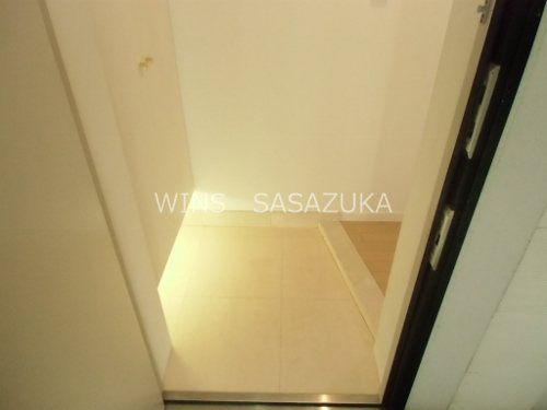 サーラコモド八幡山ヴェローナ  玄関