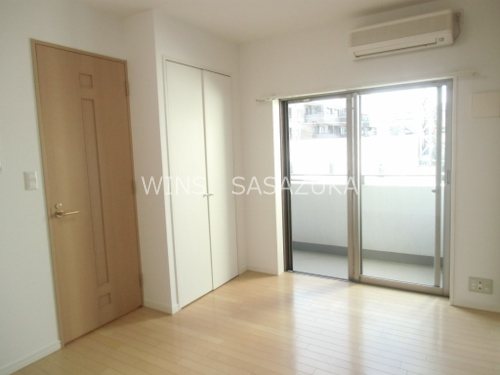 サーラコモド八幡山ヴェローナ  リビング