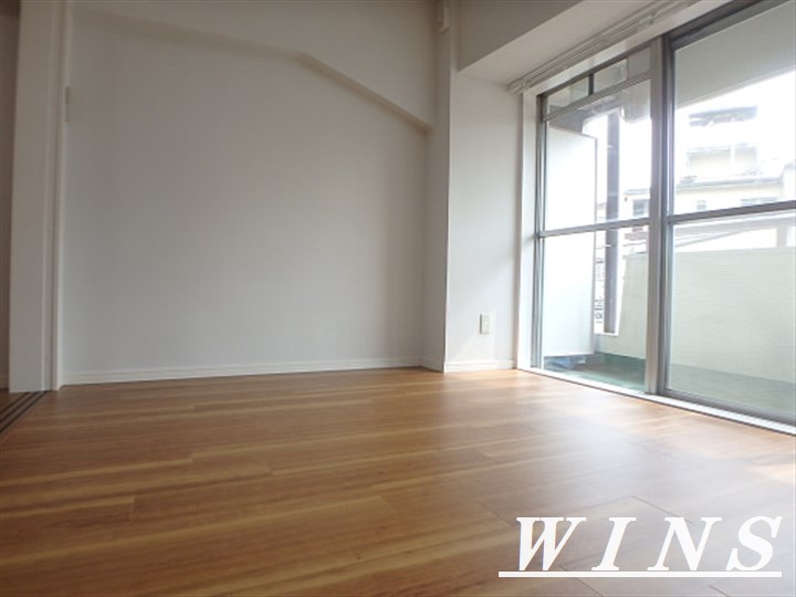 神山ビル ベッドルーム