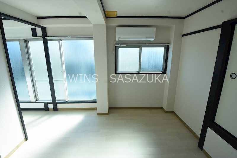 百瀬ビル リビング