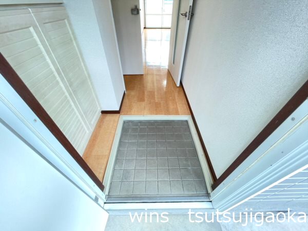 エクレールA（再契約型） 玄関