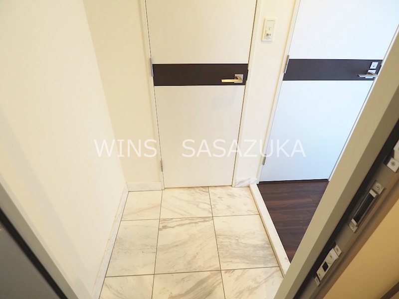 レジディア笹塚Ⅱ 玄関