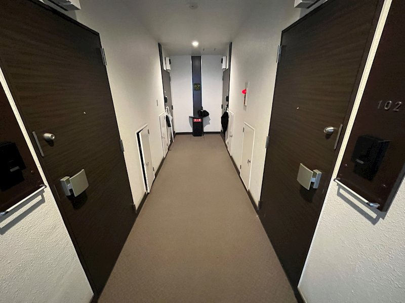 ディライト南烏山 玄関