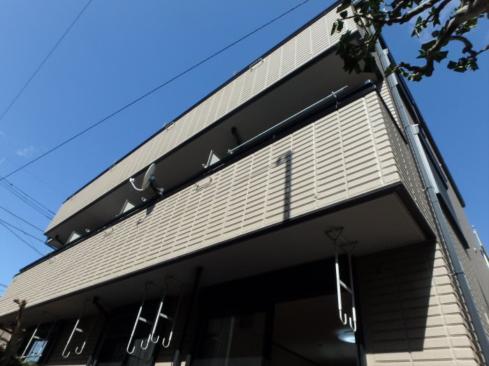 メゾンドルナ 外観