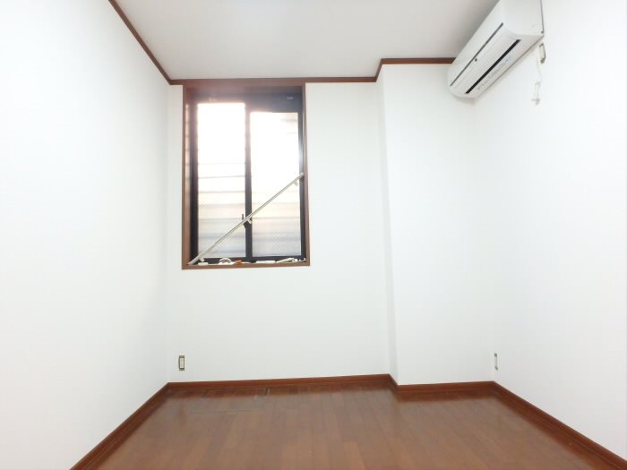 メゾンドルナ ベッドルーム