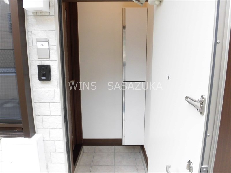 レジーナ笹塚  玄関