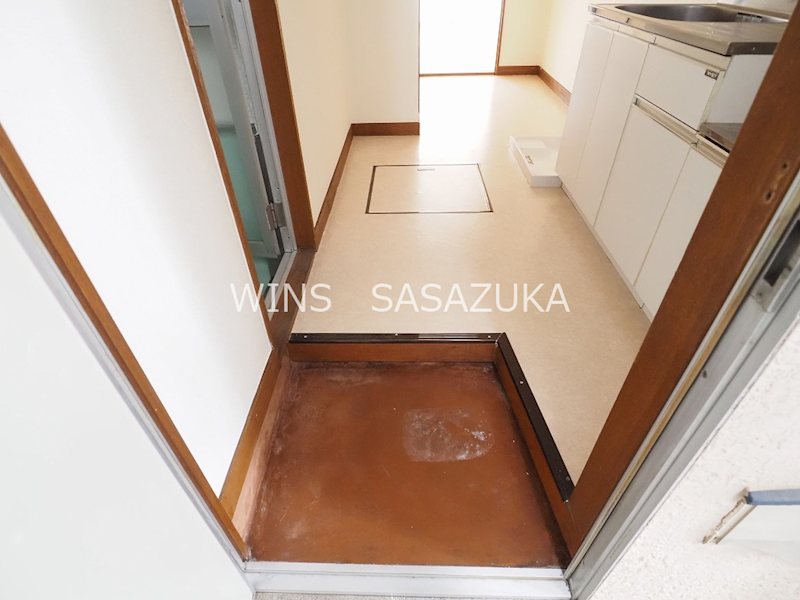 エメルハイツ方南 玄関