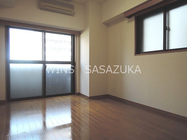 トーシンフェニックス笹塚駅前弐番館　  リビング