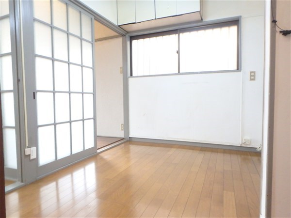 ハウス一美 リビング