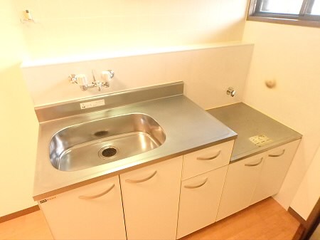 ファミーユ若葉B棟 キッチン