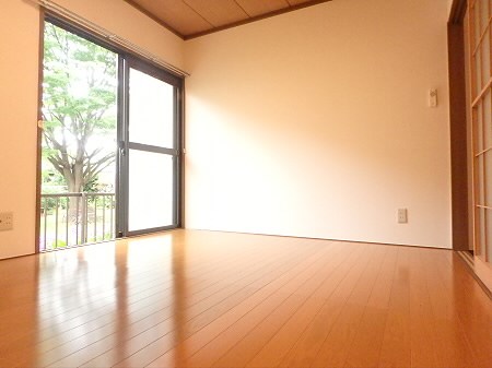 ファミーユ若葉B棟 ベッドルーム