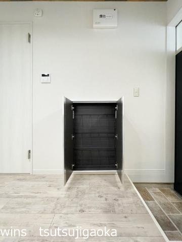 西原コーポ 玄関