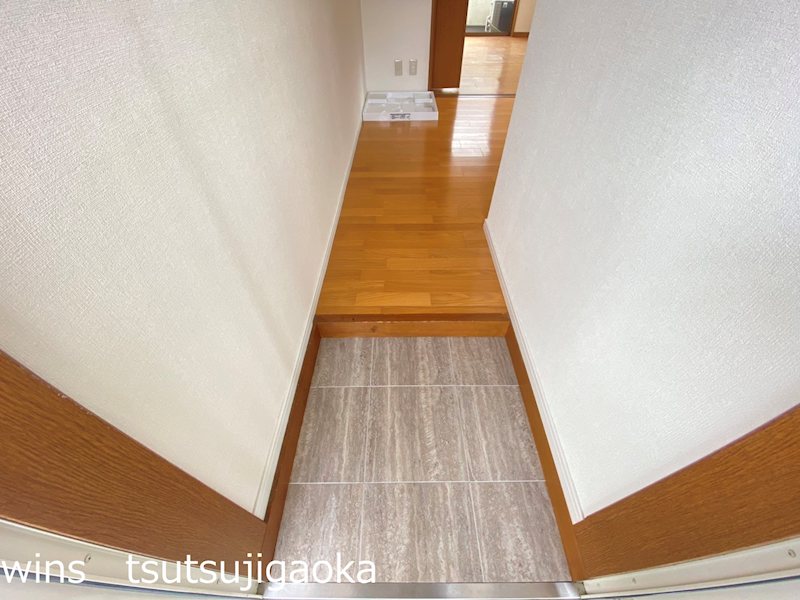 キューウエストコート 玄関