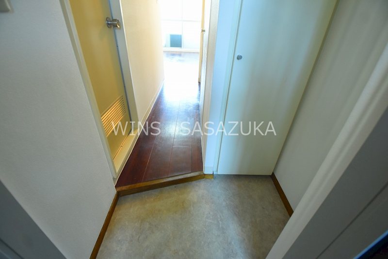 クレセール笹塚 玄関